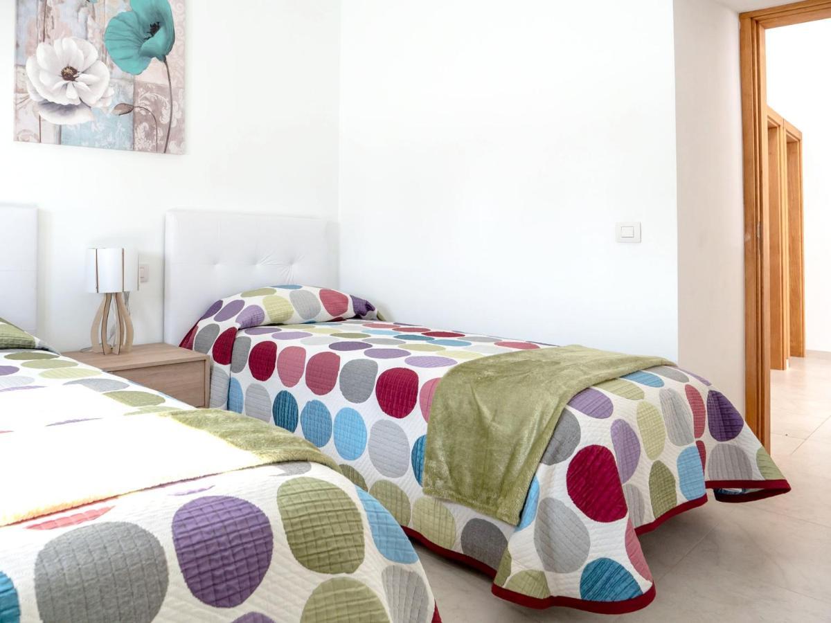 Comfortable House In Tias With Free Parking Luaran gambar