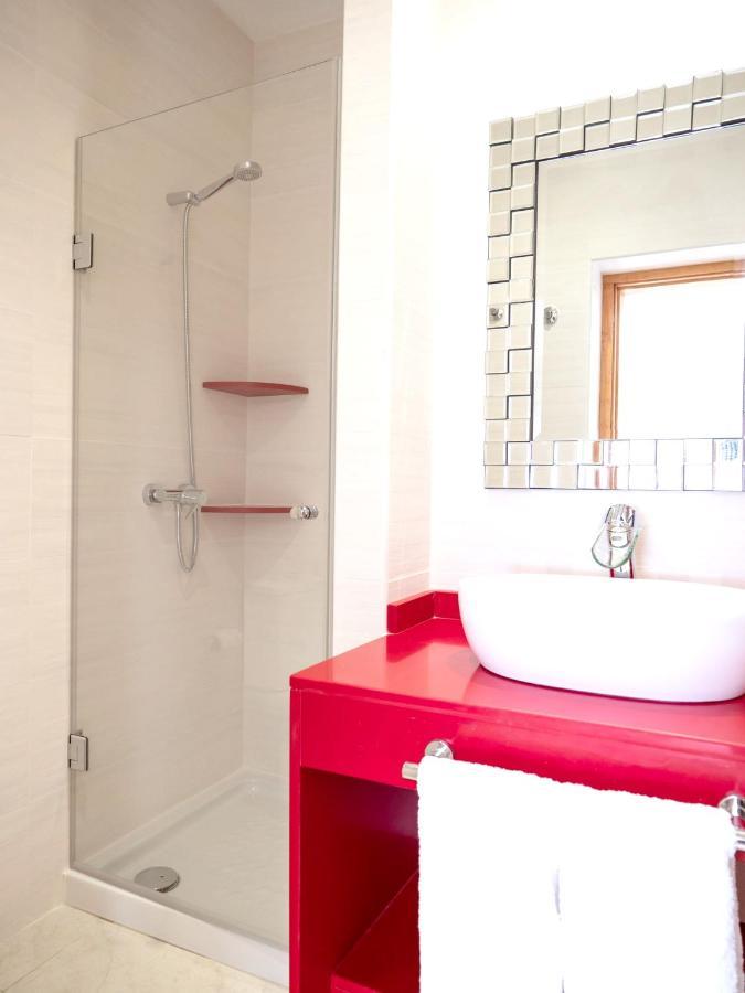 Comfortable House In Tias With Free Parking Luaran gambar